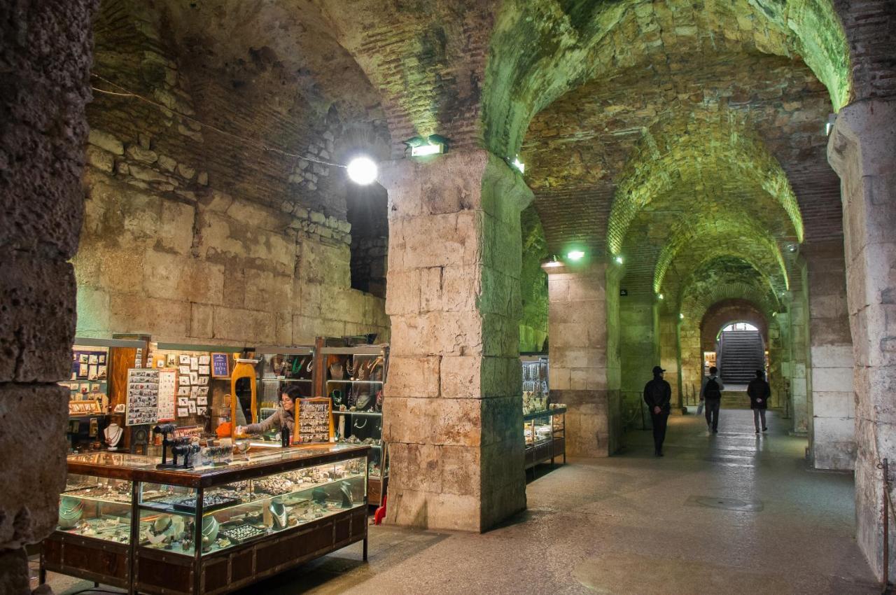 Old Spalatrum Luxury Rooms Σπλιτ Εξωτερικό φωτογραφία