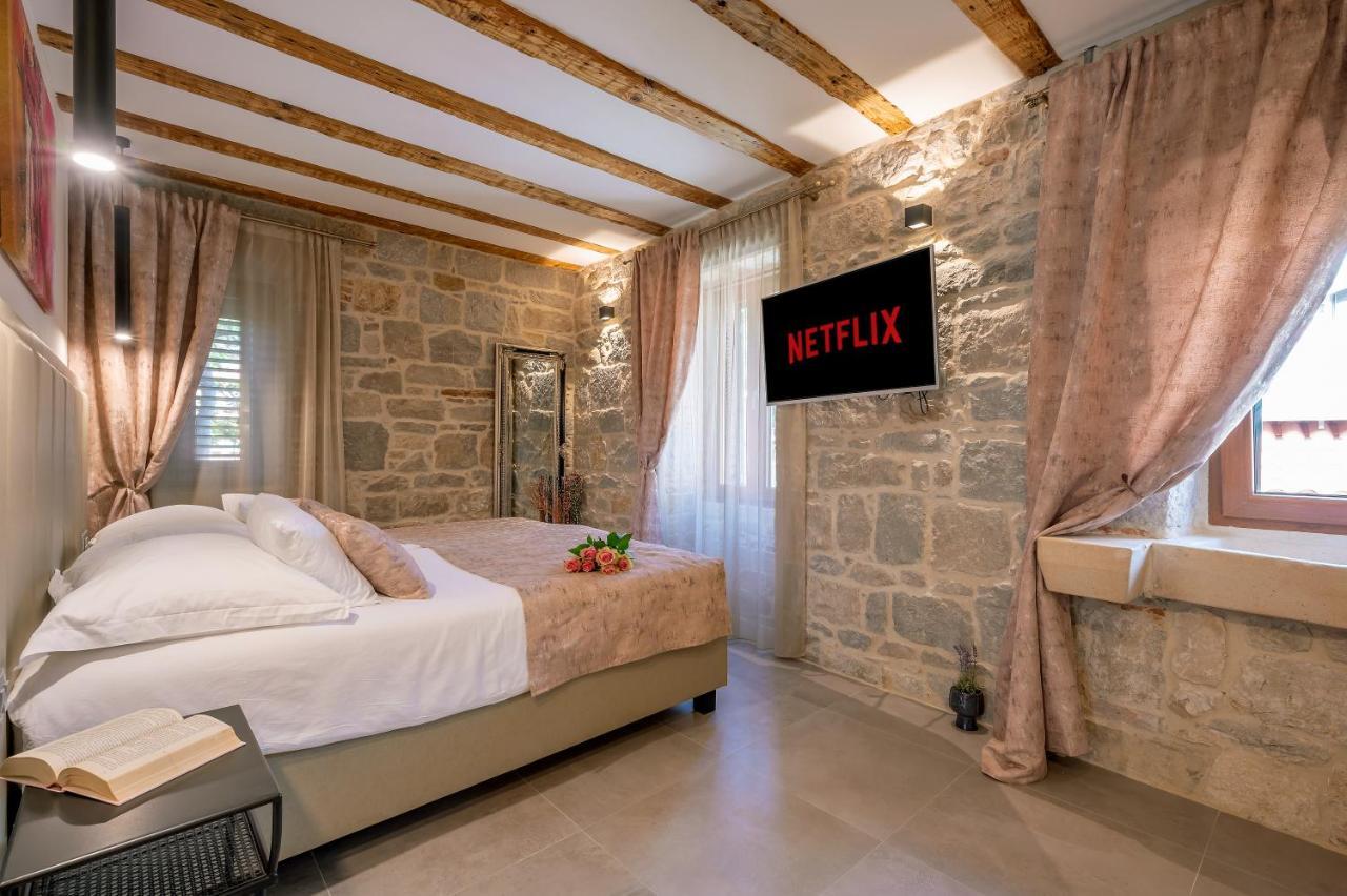 Old Spalatrum Luxury Rooms Σπλιτ Εξωτερικό φωτογραφία