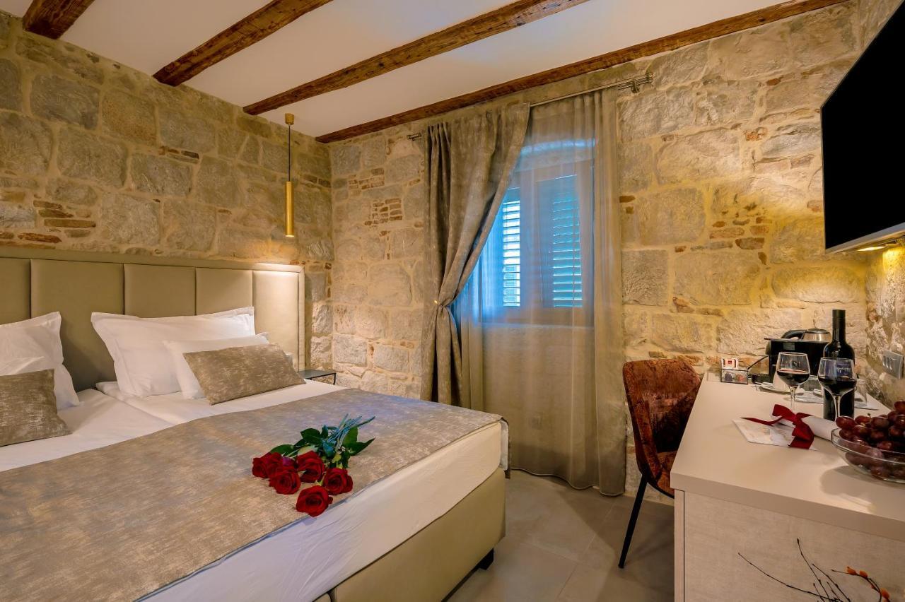 Old Spalatrum Luxury Rooms Σπλιτ Εξωτερικό φωτογραφία